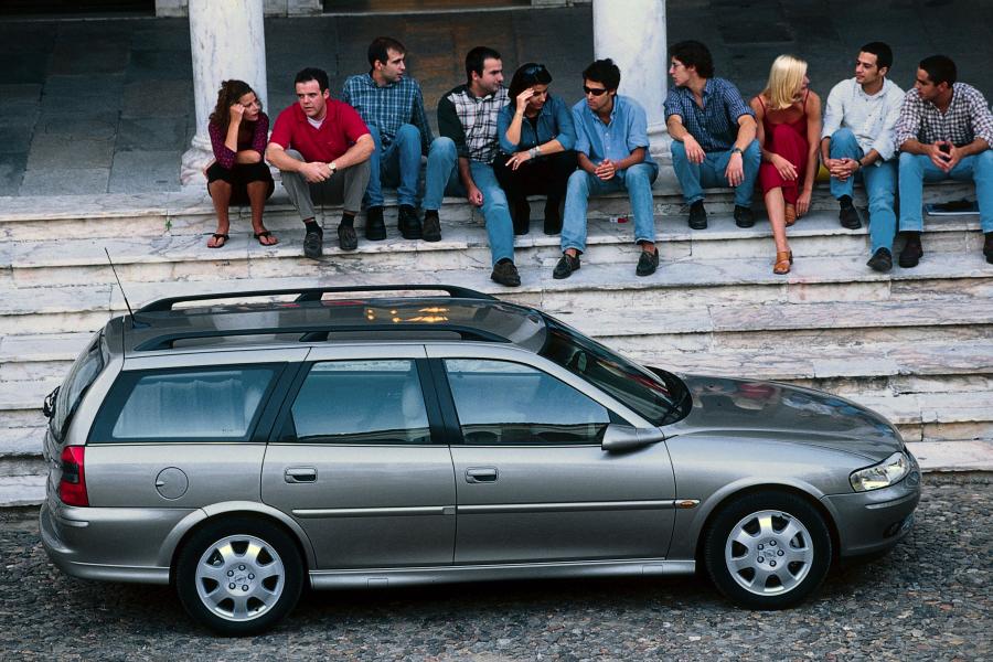  Opel Vectra Caravan (B) 1999 года  (фото 18 из 33)